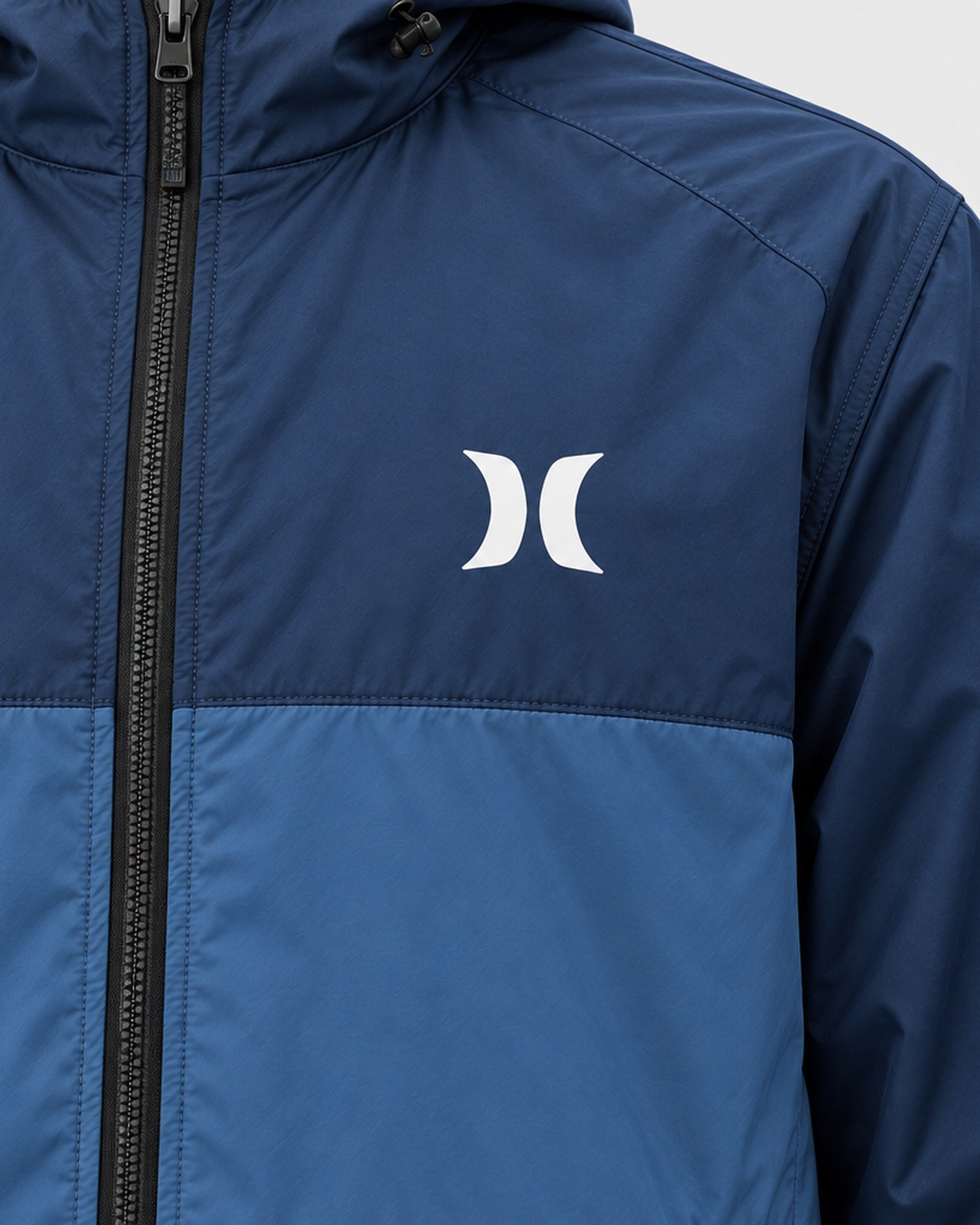 Veste Hurley Bleu Marine - Gros plan poitrine et logo